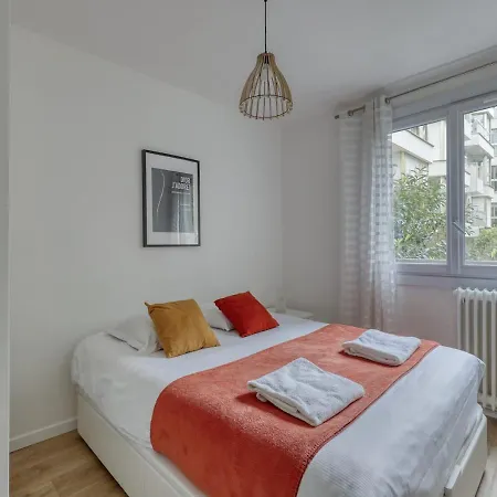 Splendid 2bdrs Flat With Balcony-paris 15 - Mid T Appartamento